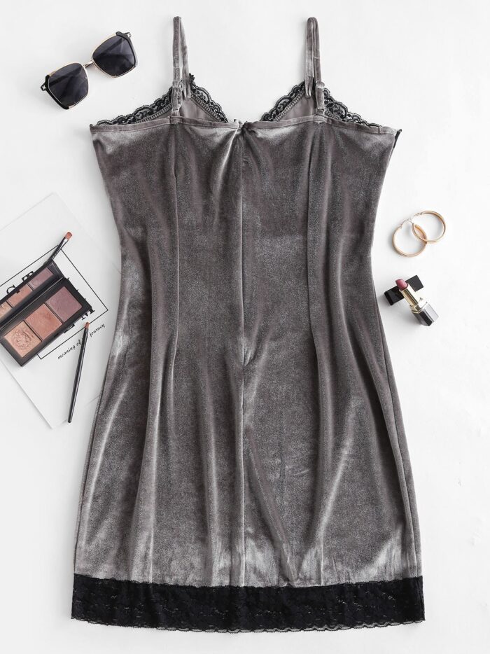 20200402152439_5e8593379e16d-1