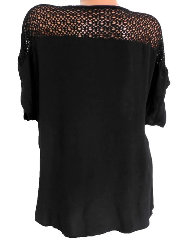 Plus Size Batwing Sleeve Flower Embroidered Blouse