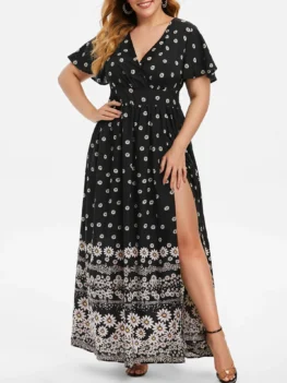 Plus Size Daisy Print Maxi Dress